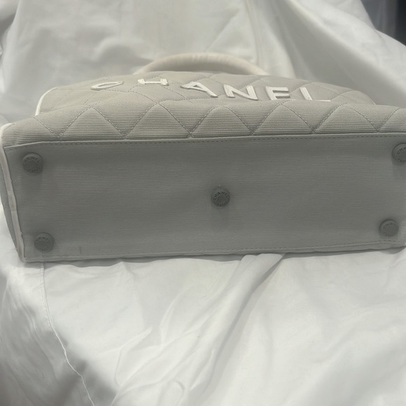 Authentic Chanel Bowler Bag-good condition! Reduced this weekend only!! - Picture 5 of 16